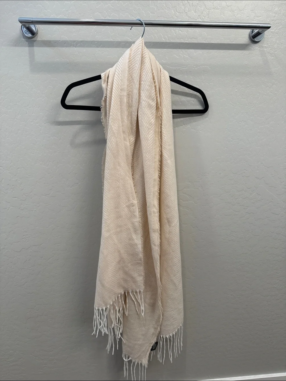 Vince Camuto Cream Woven Fringe Throw Scarf